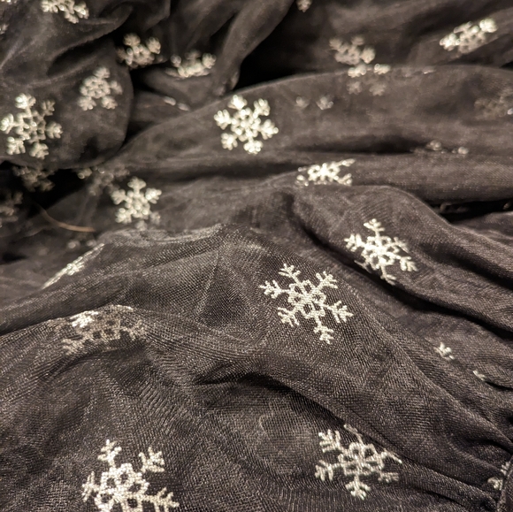 Sparkly Snowflake Dress - Picture 2 of 4